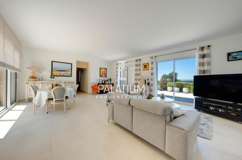 Maison - 233 m² - 4 pièces