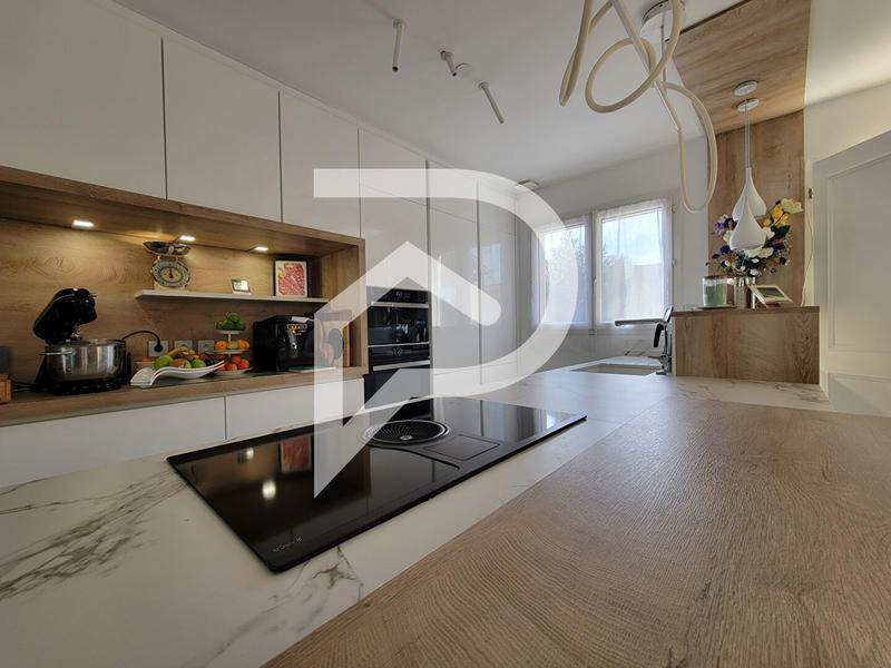 Maison - 82 m² - 3 pièces