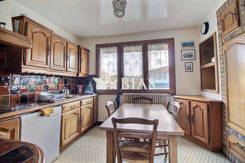 Maison - 102 m² - 4 pièces