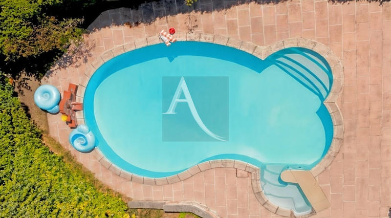 Maison - 170 m² - 6 pièces