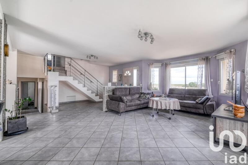 Maison - 163 m² - 7 pièces