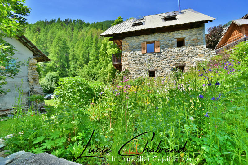 Maison - 127 m² - 10 pièces