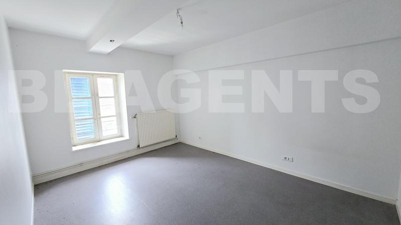 Maison - 195 m² - 10 pièces