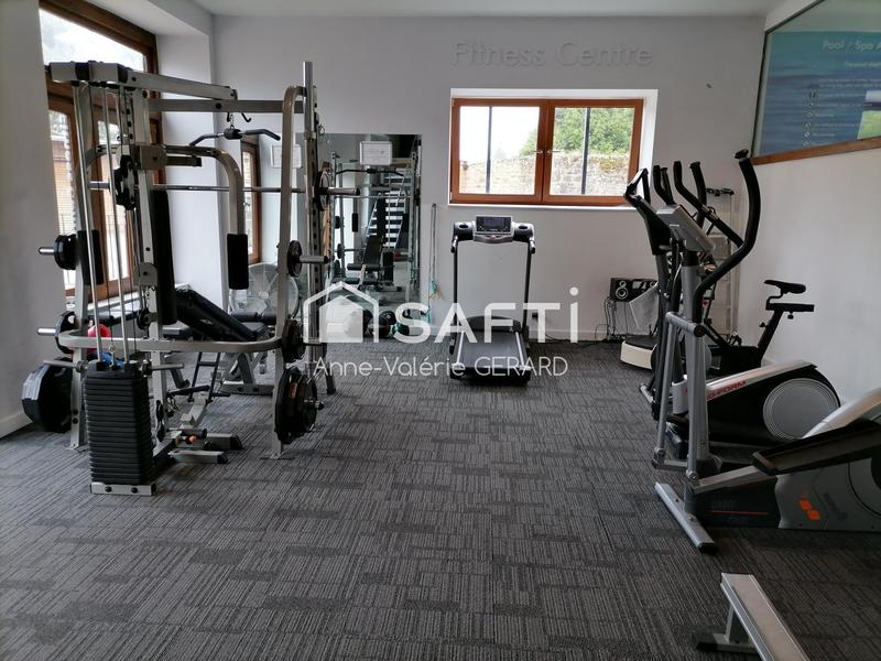 Maison - 965 m² - 17 pièces