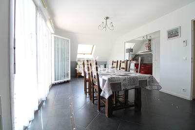 Appartement - 84 m² - 4 pièces