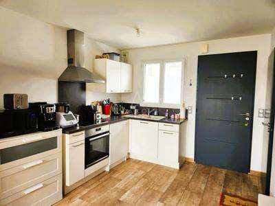 Maison - 64 m² - 4 pièces