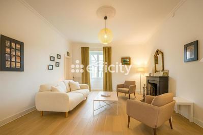 Appartement ancien - 130 m² - 5 pièces