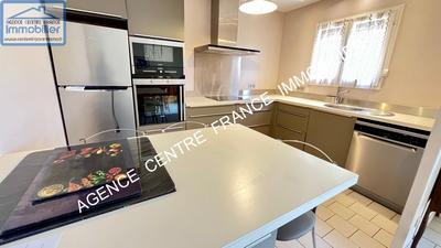 Maison - 88 m² - 5 pièces