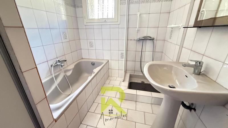 Immeuble - 136 m² - 6 pièces