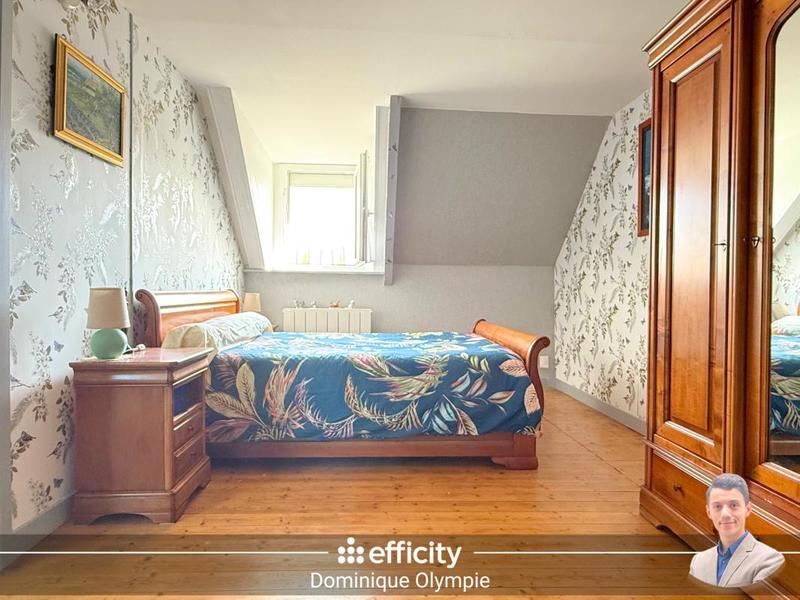 Maison - 128 m² - 7 pièces