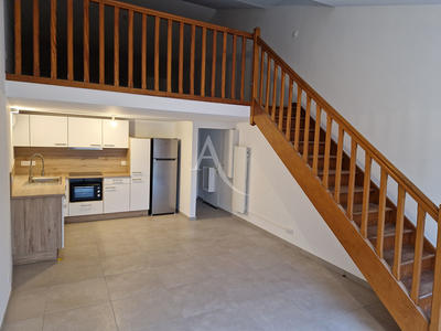 Appartement - 81 m² - 3 pièces