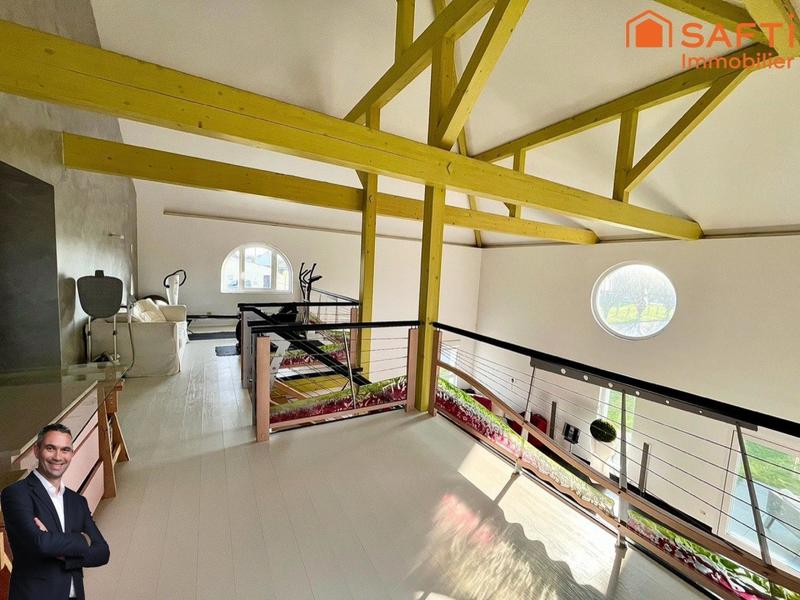 Maison - 236 m² - 5 pièces