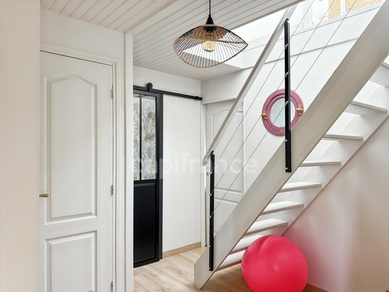 Maison - 150 m² - 6 pièces