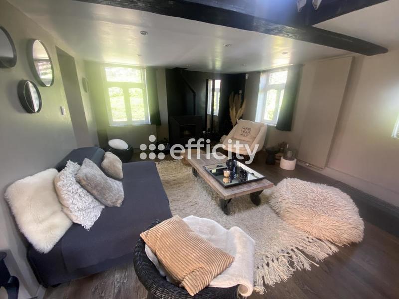 Corps de ferme - 250 m² - 8 pièces