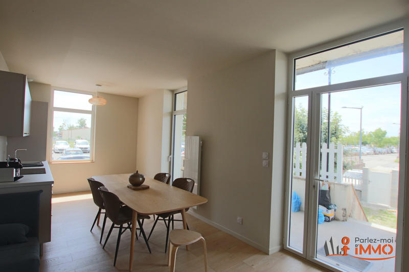 Appartement - 81 m² - 6 pièces