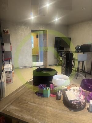 Local d'activités - 123 m² - 3 pièces