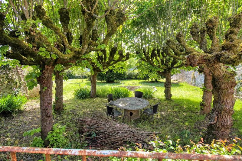 Maison bourgeoise - 330 m² - 10 pièces