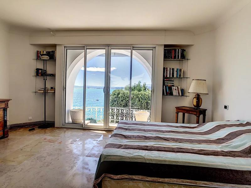 Maison - 320 m² - 9 pièces