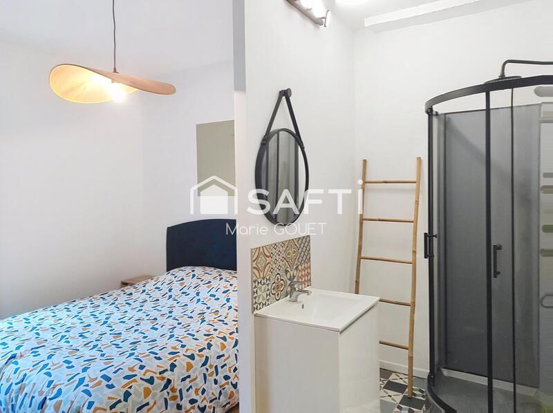 Maison - 198 m² - 8 pièces