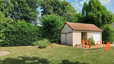 Maison traditionnelle - 200 m² - 8 pièces