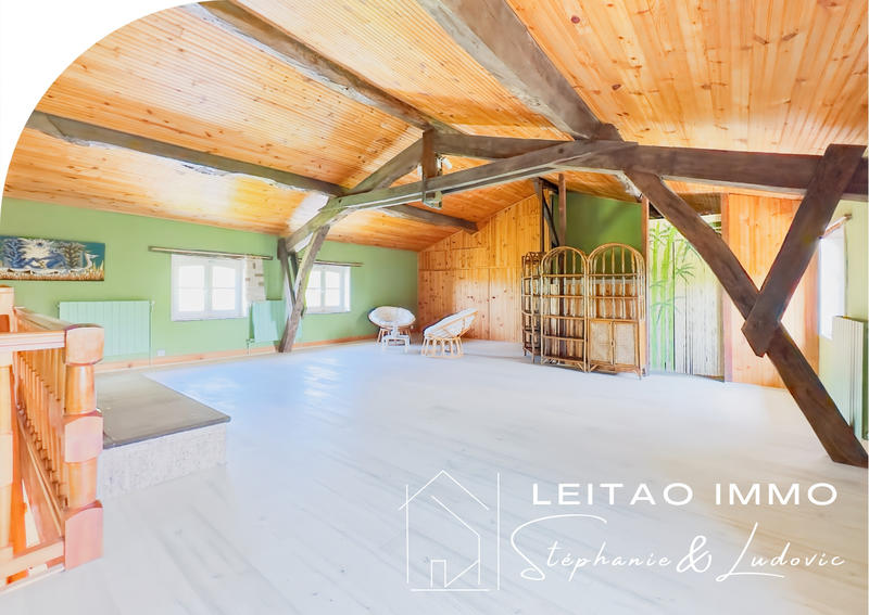 Propriété - 336 m² - 11 pièces