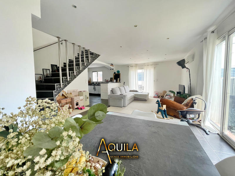 Villa - 104 m² - 4 pièces