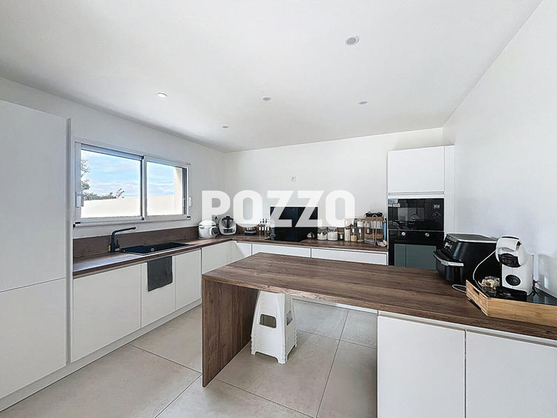 Maison - 142 m² - 7 pièces