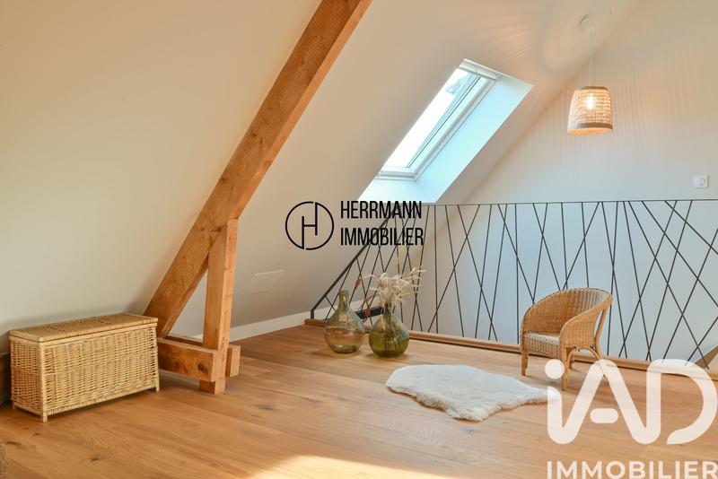 Maison - 215 m² - 6 pièces