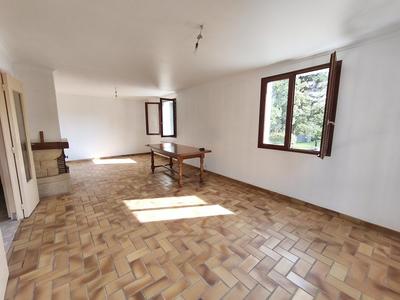 Maison - 97 m² - 5 pièces