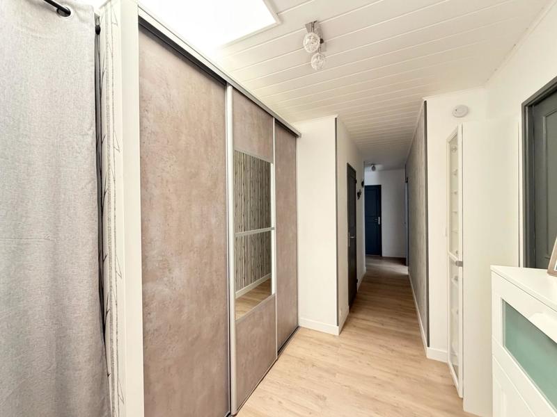 Maison - 95 m² - 5 pièces