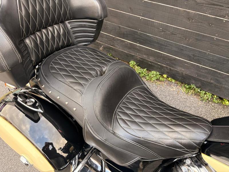 Indian Roadmaster Black &amp; Ivory