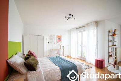 Chambre - 11 m² - 1 pièce