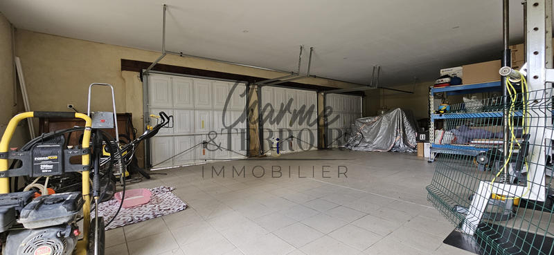 Mas - 192 m² - 7 pièces