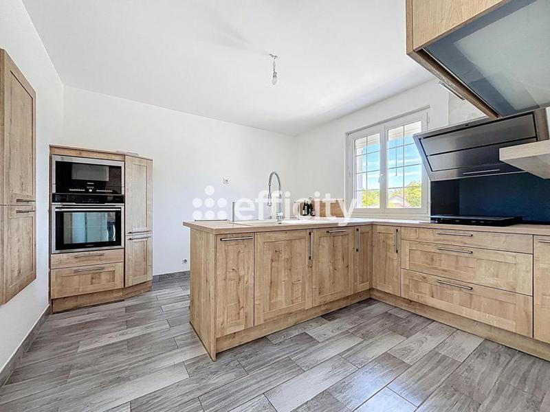 Maison - 155 m² - 6 pièces