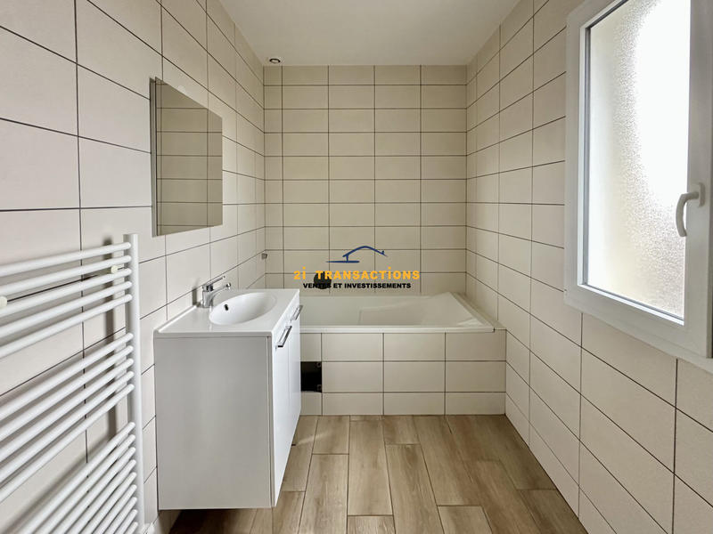 Maison - 84 m² - 4 pièces