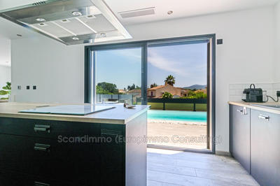 Maison - 103 m² - 4 pièces