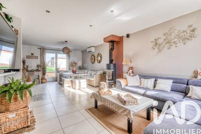 Maison - 80 m² - 4 pièces