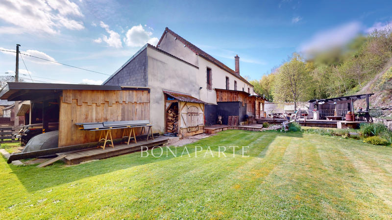 Maison - 189 m² - 8 pièces