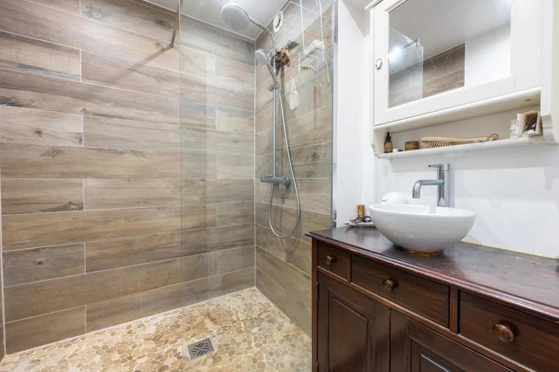 Maison - 260 m² - 12 pièces