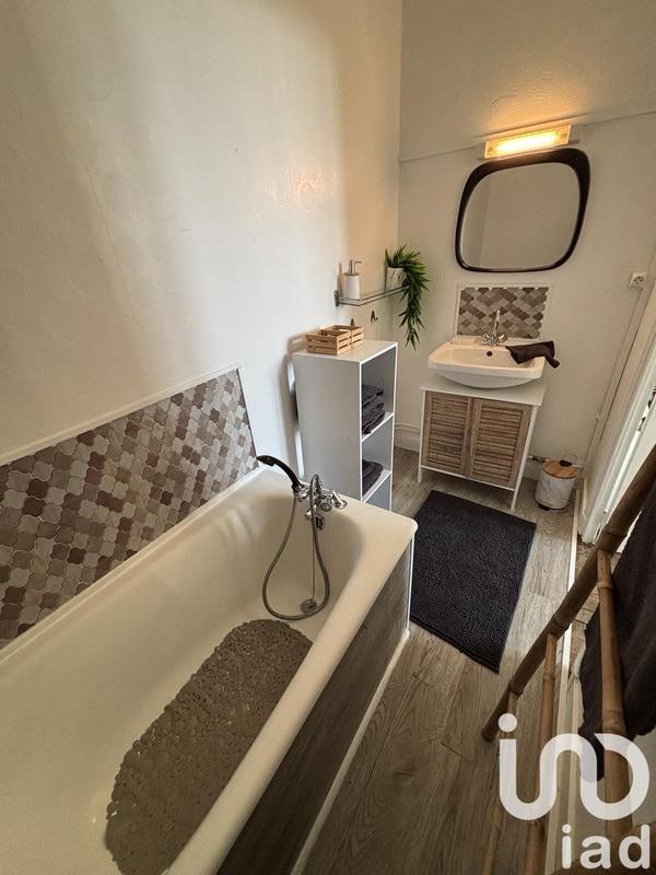 Maison - 229 m² - 10 pièces