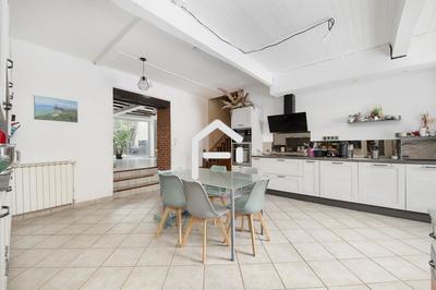 Maison de ville - 203 m² - 6 pièces