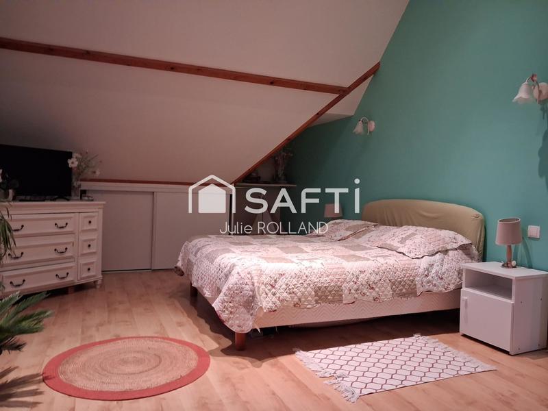 Maison - 250 m² - 8 pièces