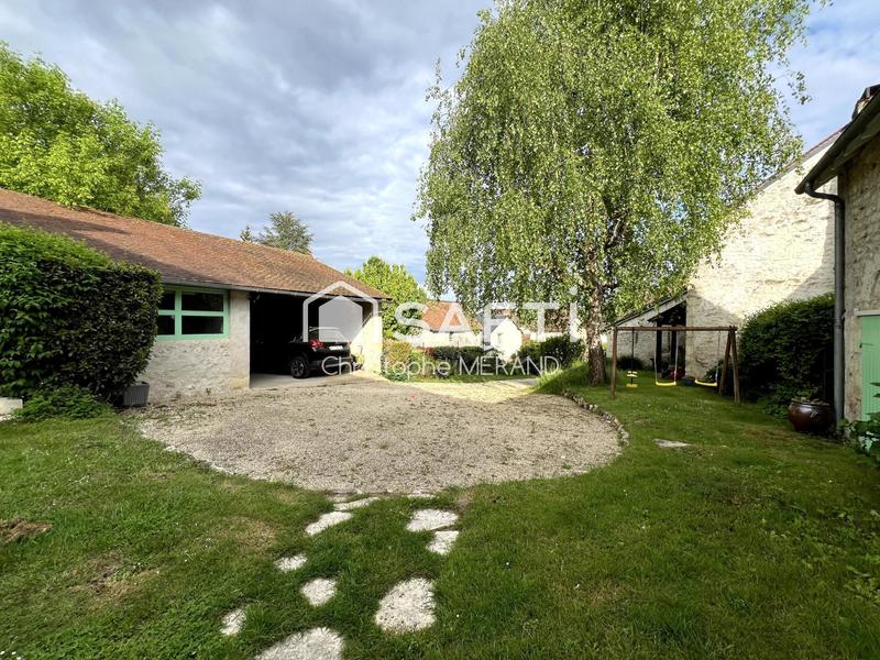 Maison - 153 m² - 8 pièces