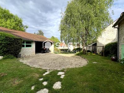 Maison - 153 m² - 8 pièces