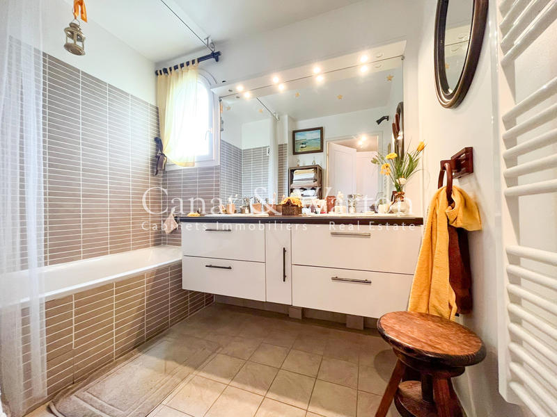 Appartement - 75 m² - 3 pièces