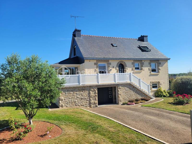 Maison traditionnelle - 120 m² - 7 pièces