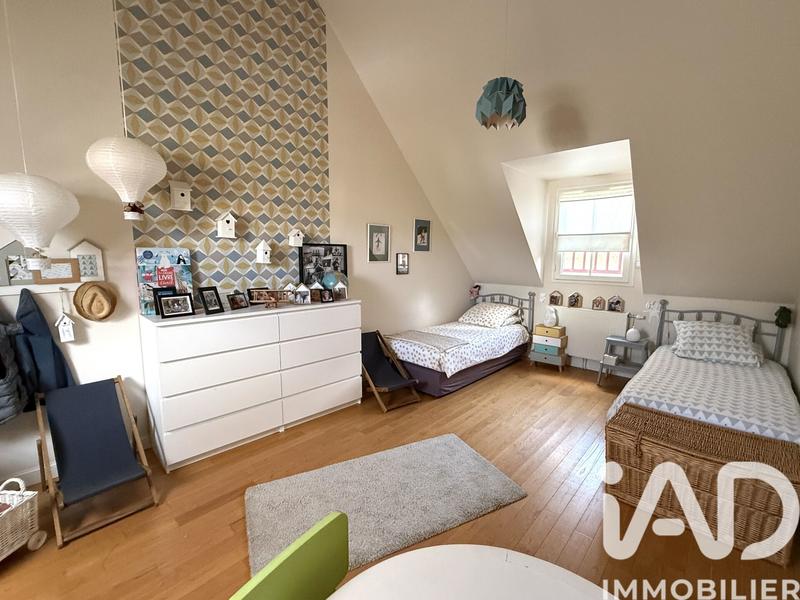 Maison - 200 m² - 7 pièces