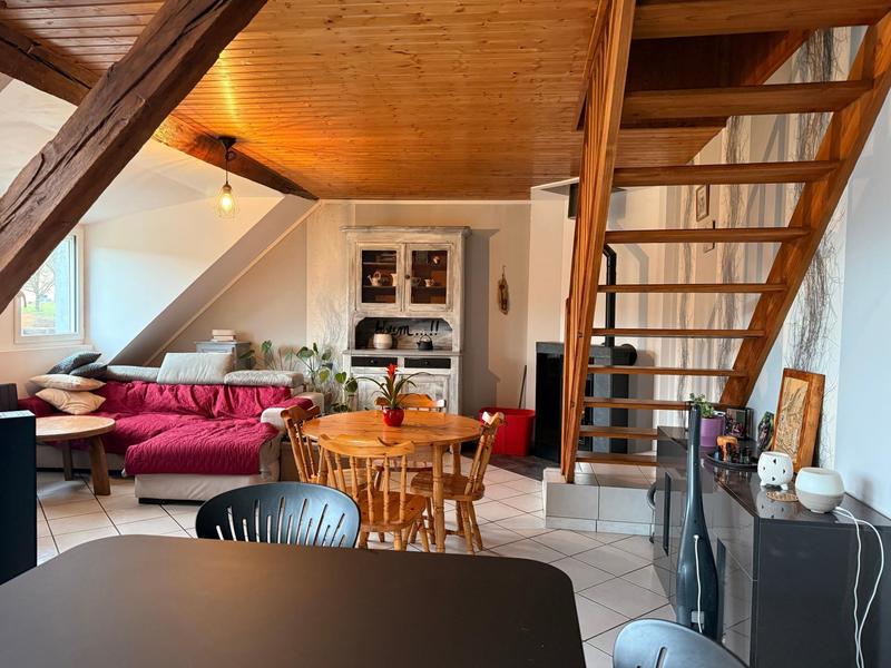 Appartement - 93 m² - 5 pièces