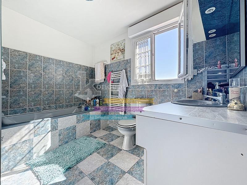 Maison - 82 m² - 4 pièces