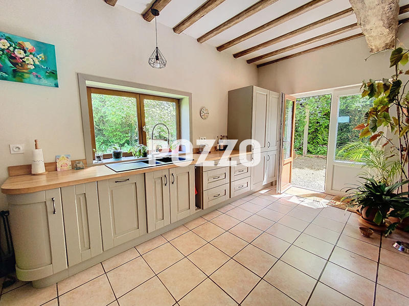 Maison - 144 m² - 5 pièces